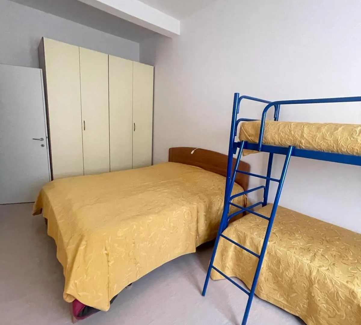 Condominio Rinascita - Solo Per Famiglie- Walterigato Apartments Lido di Jesolo